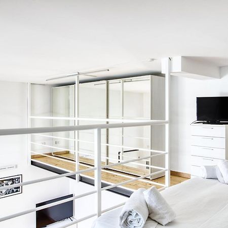 Apartament Joivy Charismatic 1-Bed Flat With Parking Mediolan Zewnętrze zdjęcie