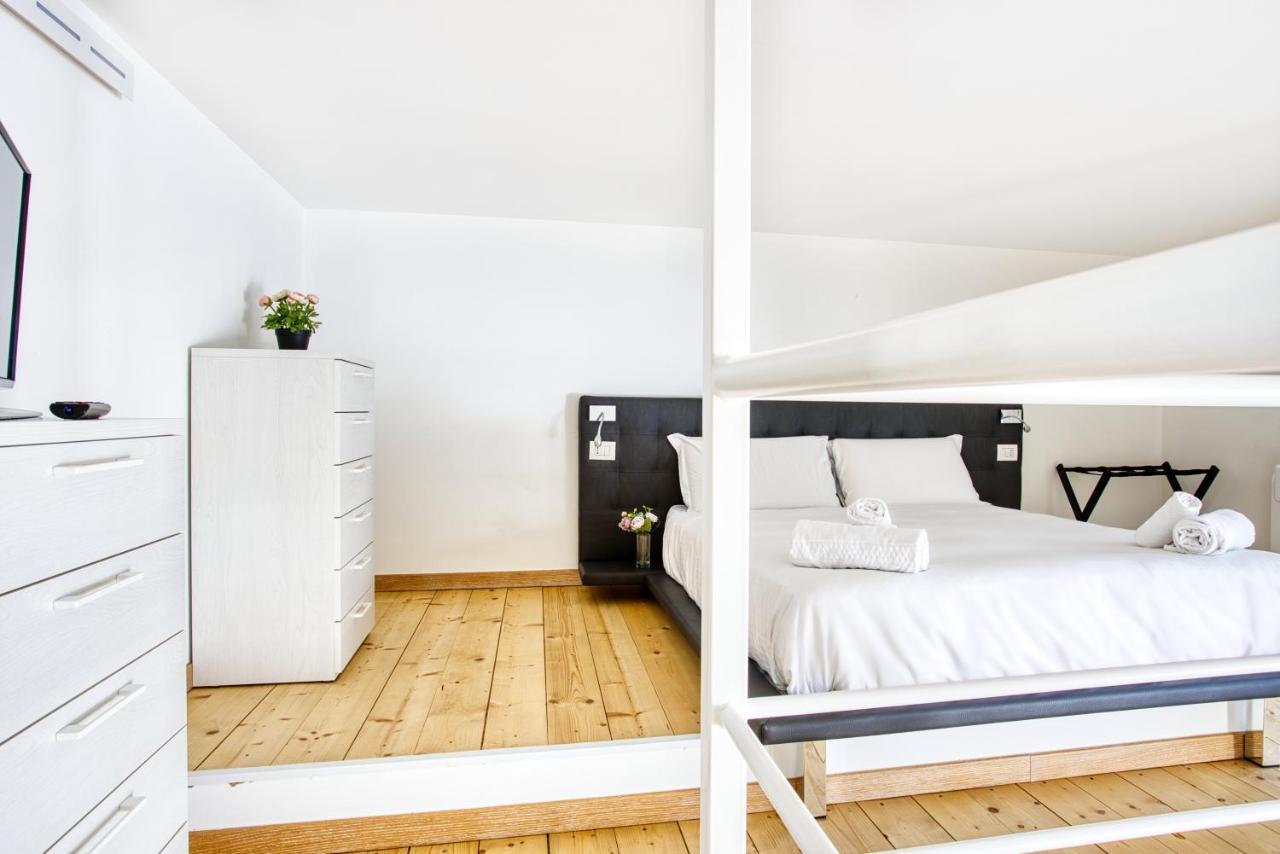 Apartament Joivy Charismatic 1-Bed Flat With Parking Mediolan Zewnętrze zdjęcie