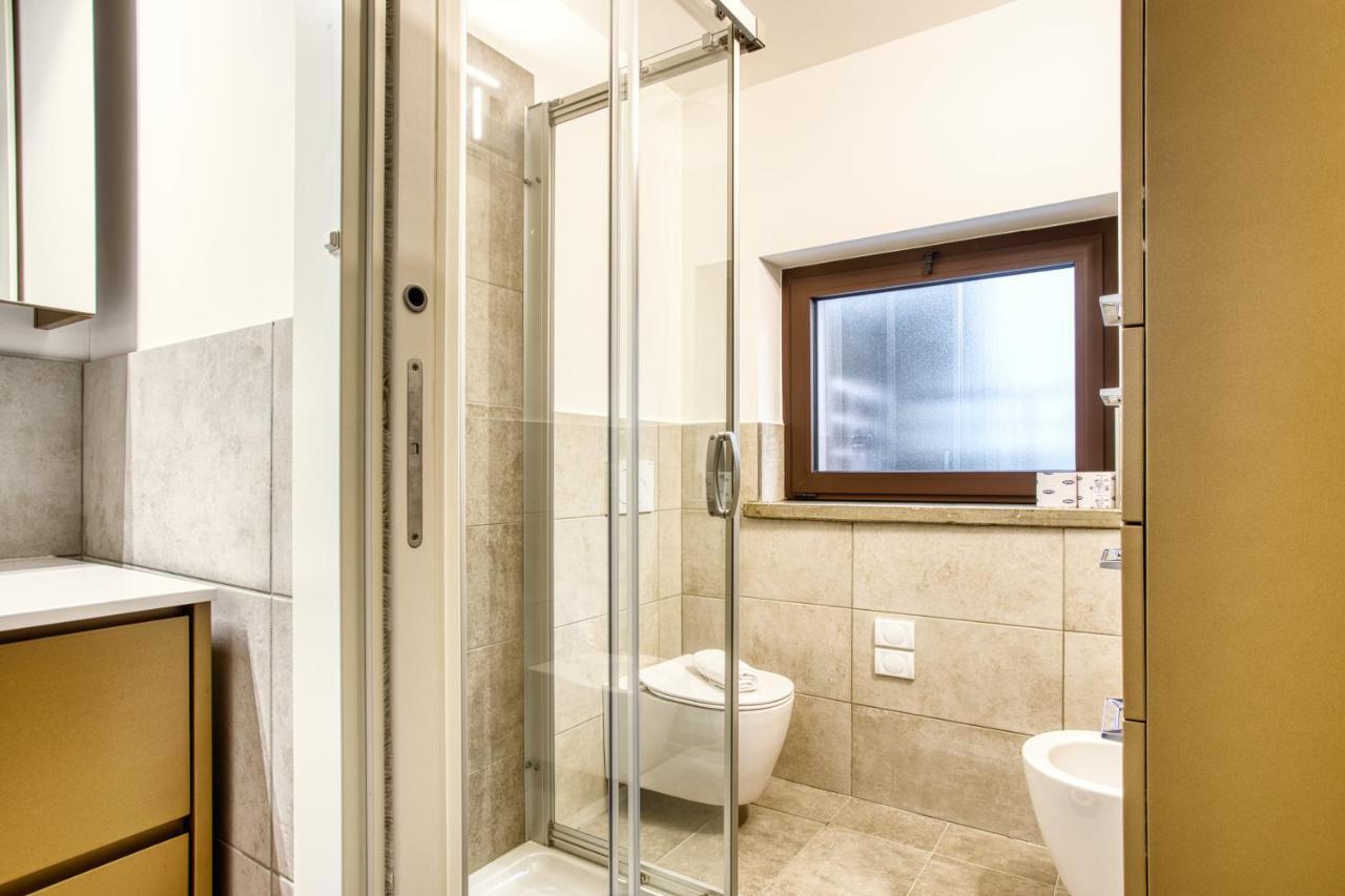 Apartament Joivy Charismatic 1-Bed Flat With Parking Mediolan Zewnętrze zdjęcie