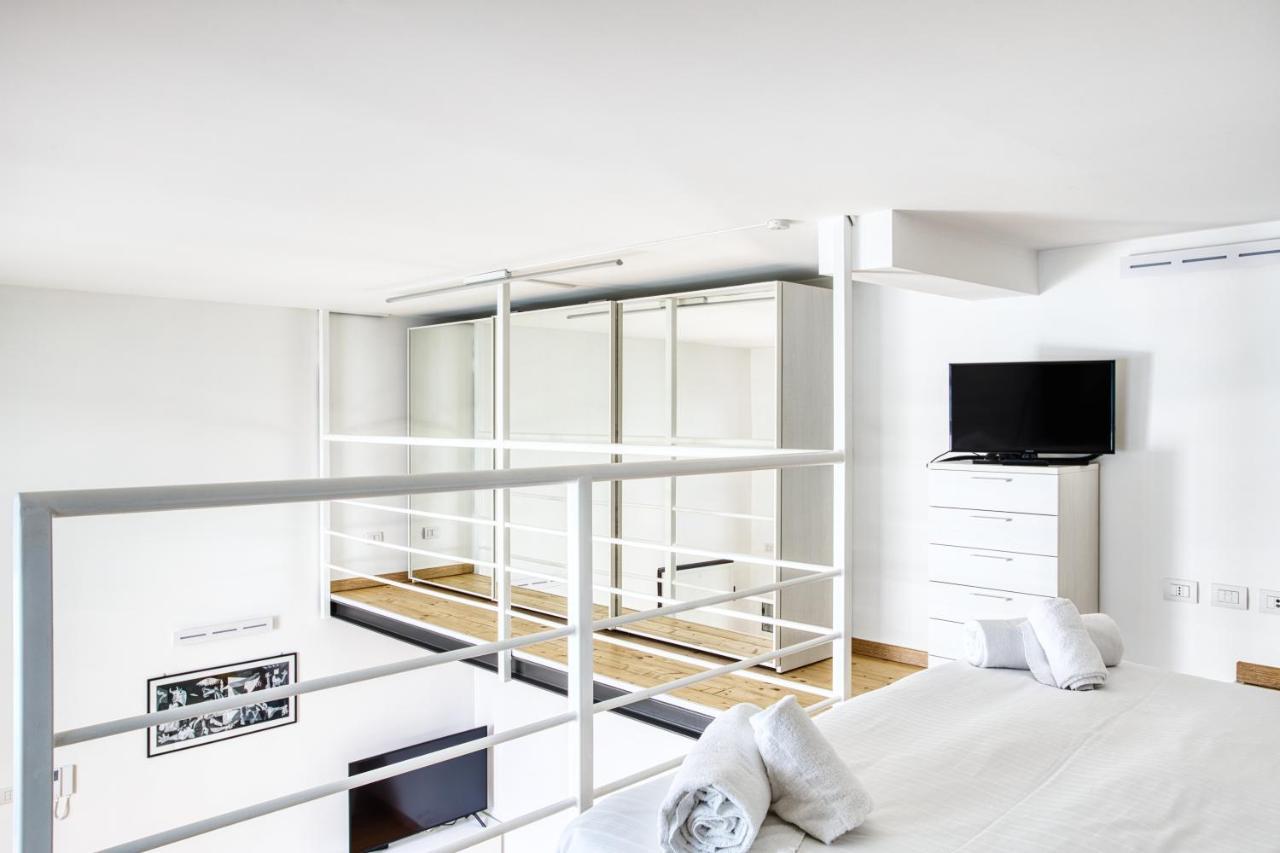 Apartament Joivy Charismatic 1-Bed Flat With Parking Mediolan Zewnętrze zdjęcie