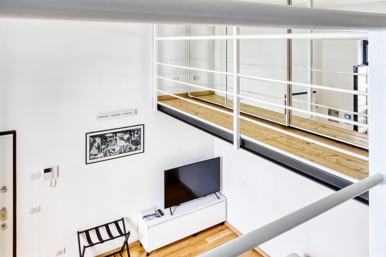 Apartament Joivy Charismatic 1-Bed Flat With Parking Mediolan Zewnętrze zdjęcie